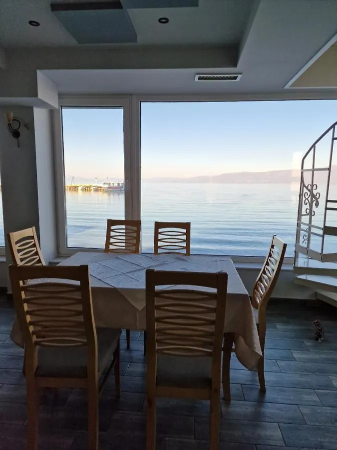 פוגרדץ Hotel Restaurant Savoja 3*,